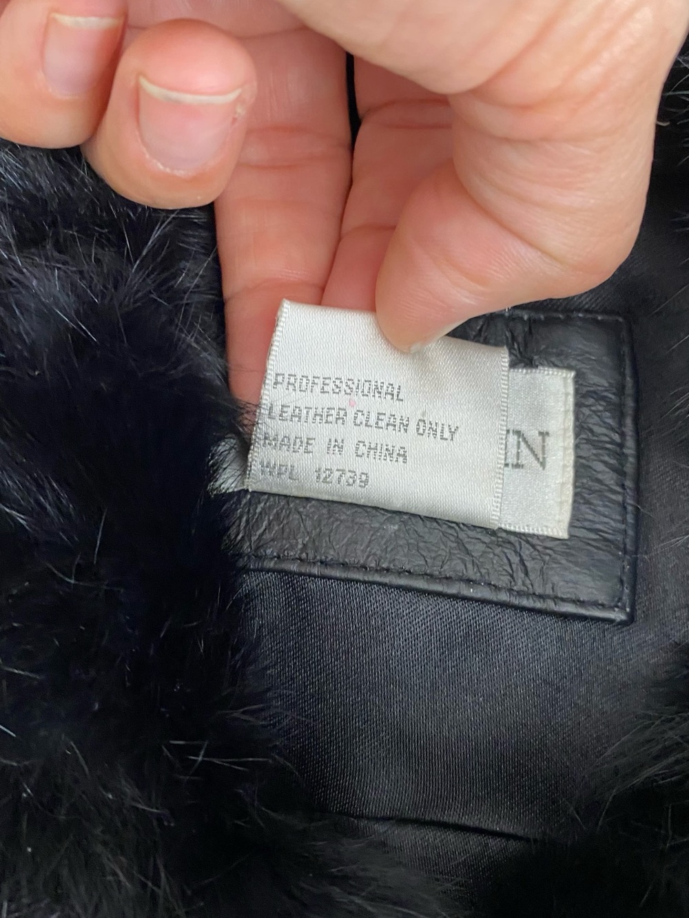 💯Rabbit Fur Zip Vest - Picture 8 of 10